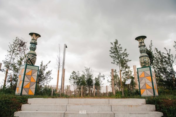 Atelier tour de la terre (Yulie Echavidre) – Colonne végétale