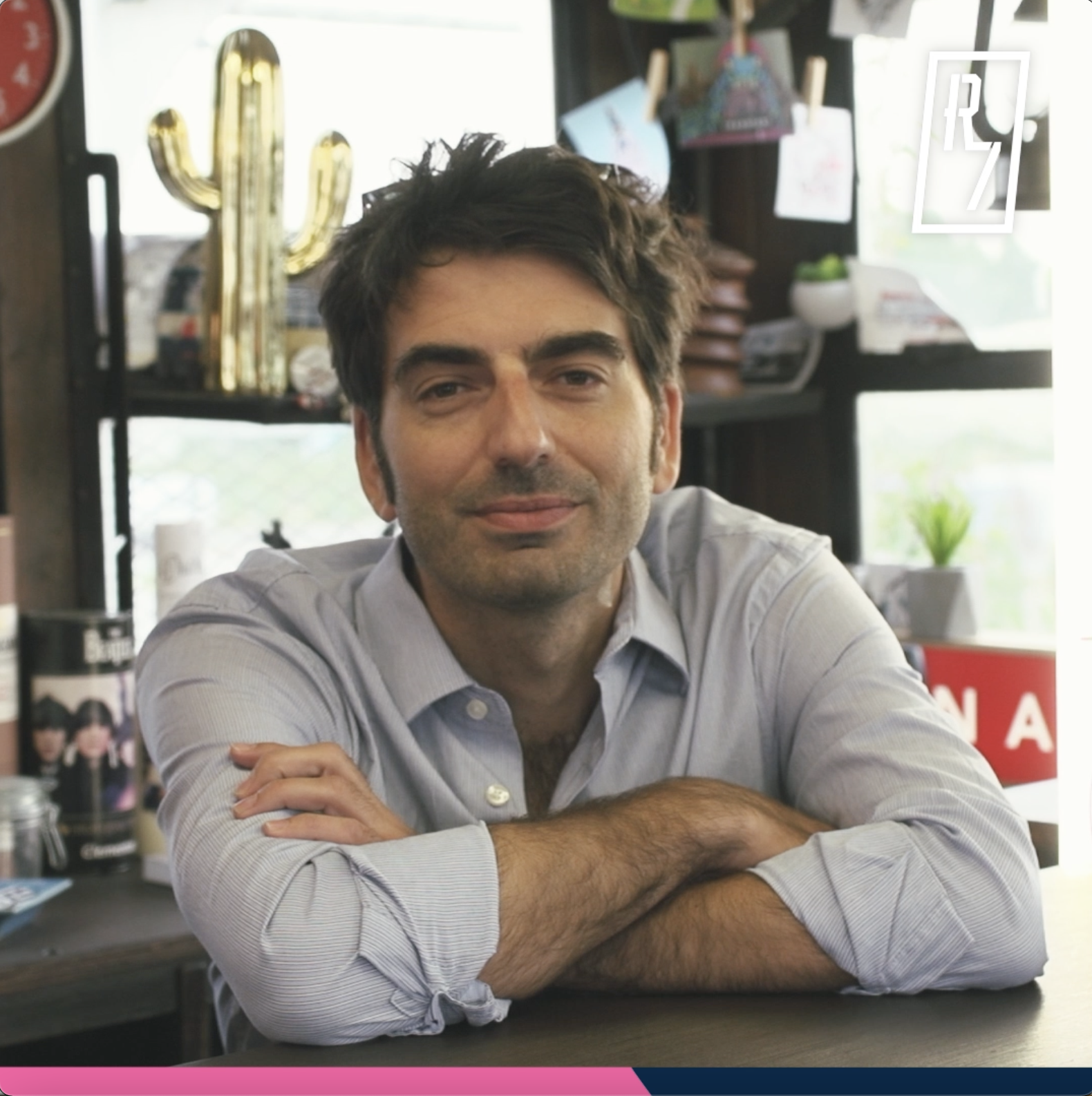 R7 #11 : ANTOINE HOUEL, Villes parallèles