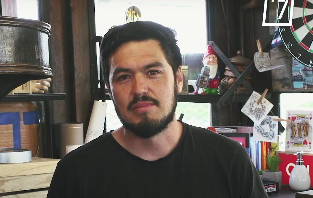 R7 #27 : Jose, artiste sculpteur